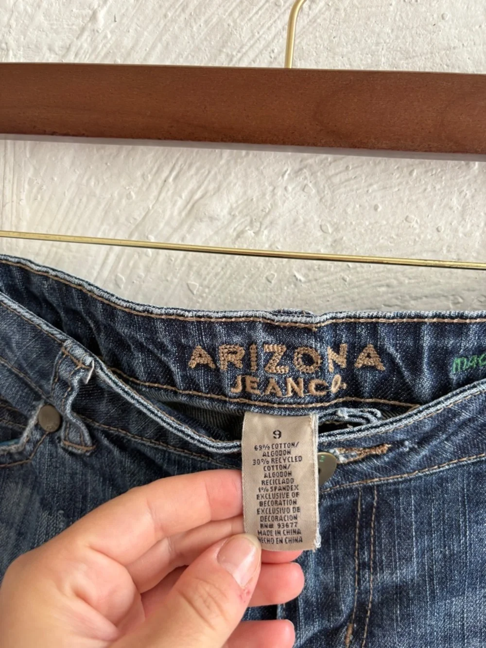 Womans arizona jeans distressed relaxed boyfriend jeans - Picture 7 of 10